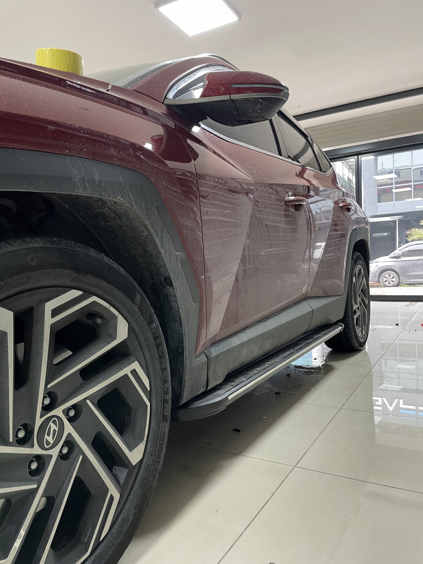 Hyundai Tucson aksesuar montajı sonrası – CarCenter showroom